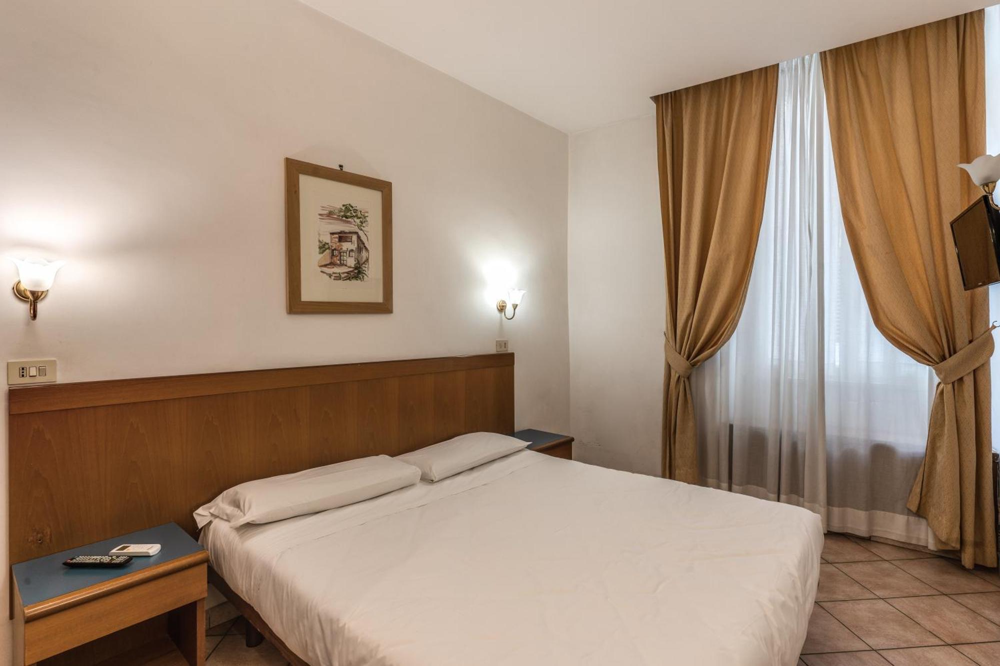 Hotel Pomezia Rome Extérieur photo